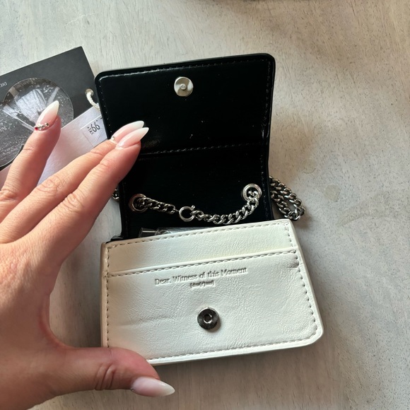 NWT Dierneas Black & Whiter Vegan Leather Micro Bag w/Long Shoulder Chain - Picture 6 of 7